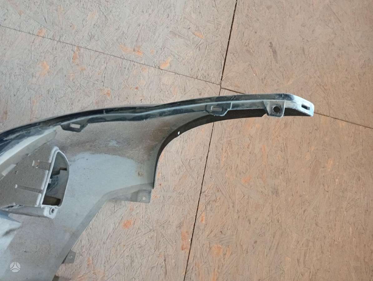 Toyota Land Cruiser bumpers, lights