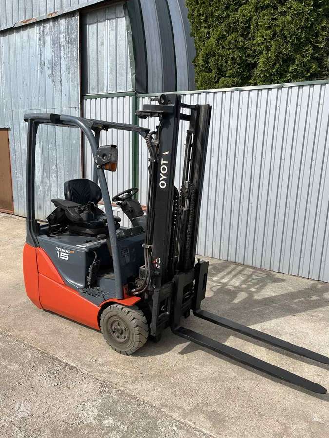 Toyota Traigo 48, forklifts