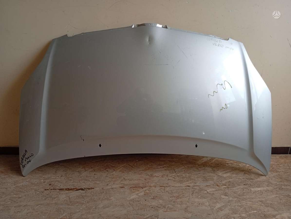Toyota Corolla Verso hood (front, rear)