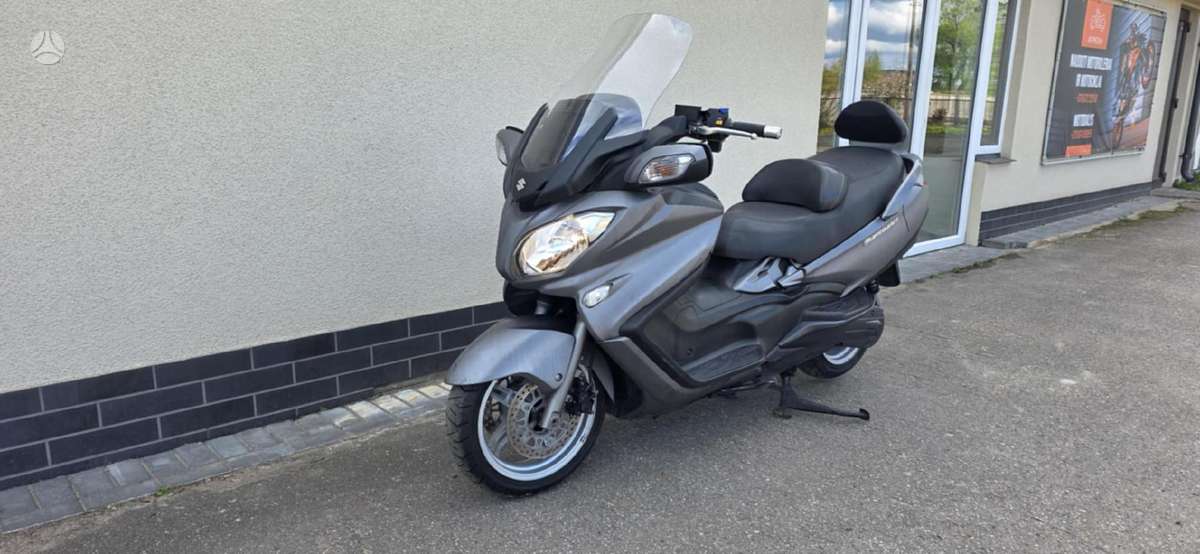 Suzuki Burgman 650cc, scooters / mopeds