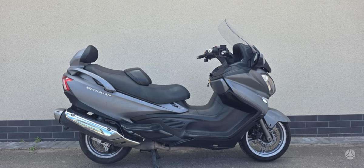 Suzuki Burgman 650cc, scooters / mopeds