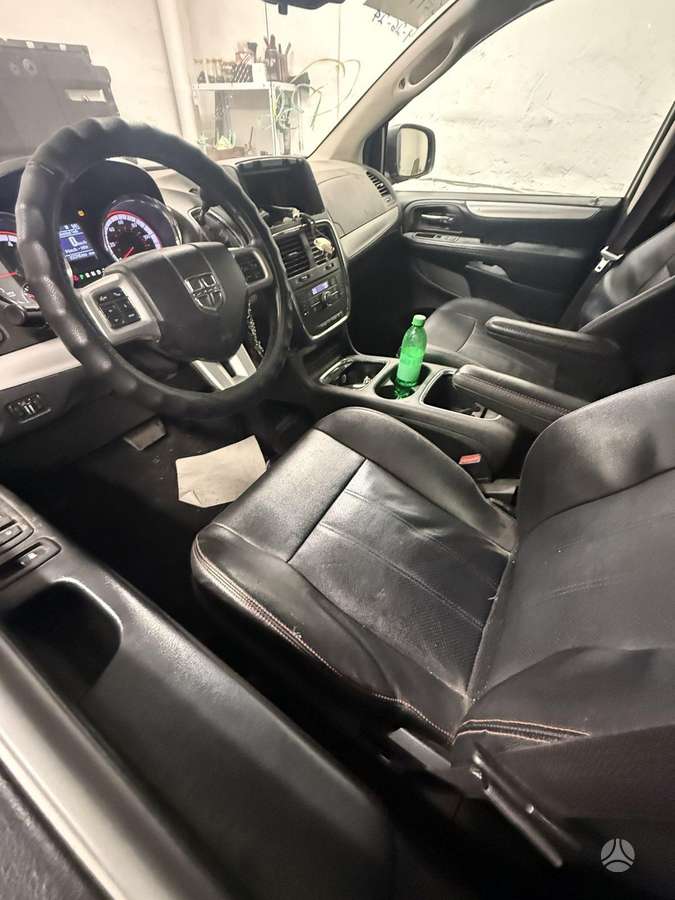 Dodge Grand Caravan