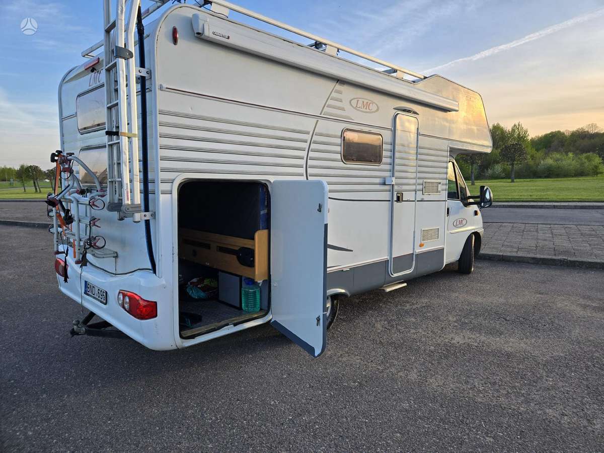 LMC Liberty 620, campers