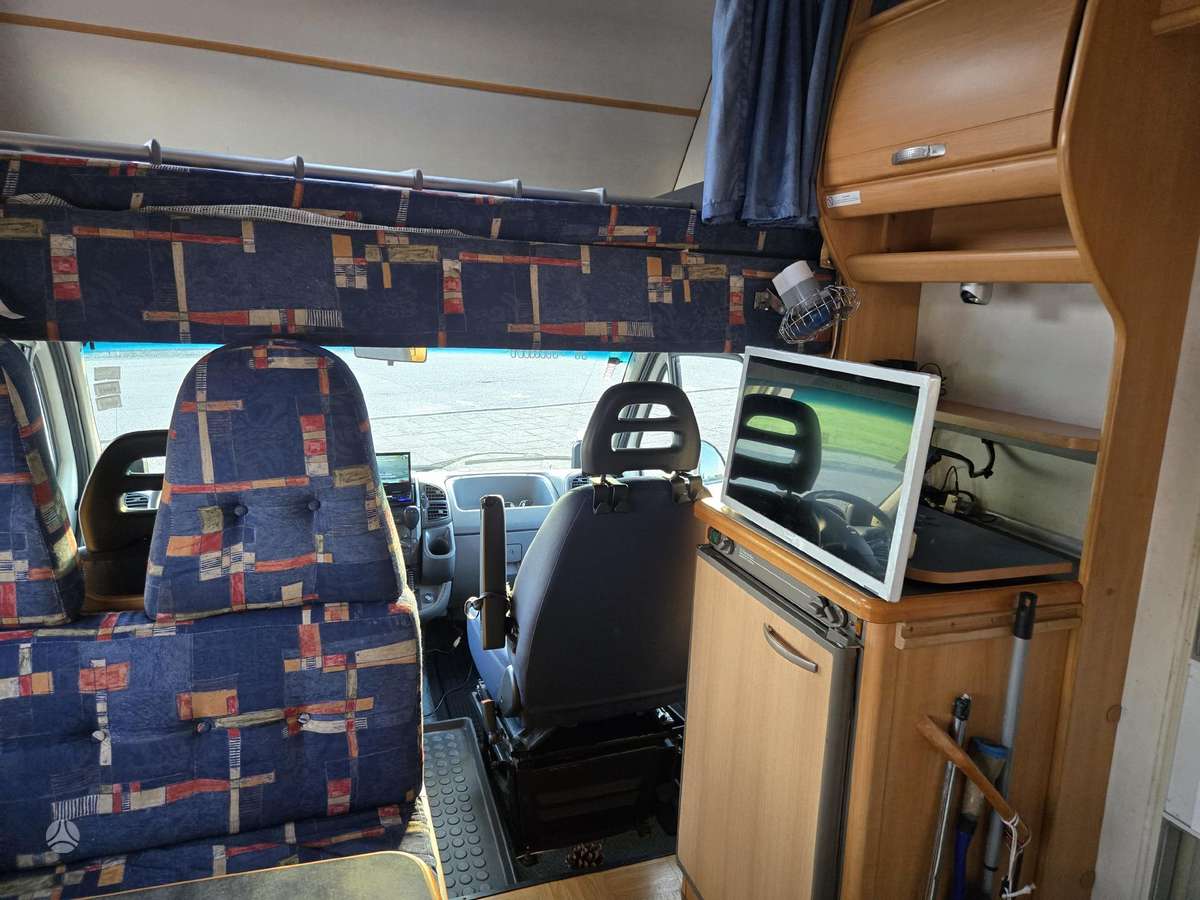 LMC Liberty 620, campers