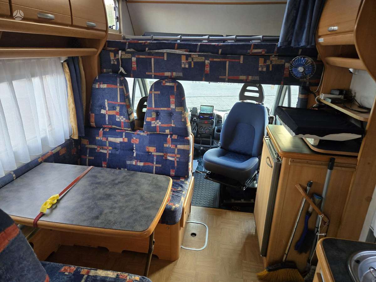 LMC Liberty 620, campers