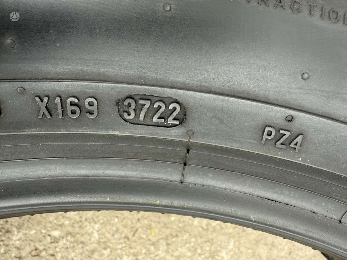 Pirelli Pzero pz4/J LR, summer 245/45 R20