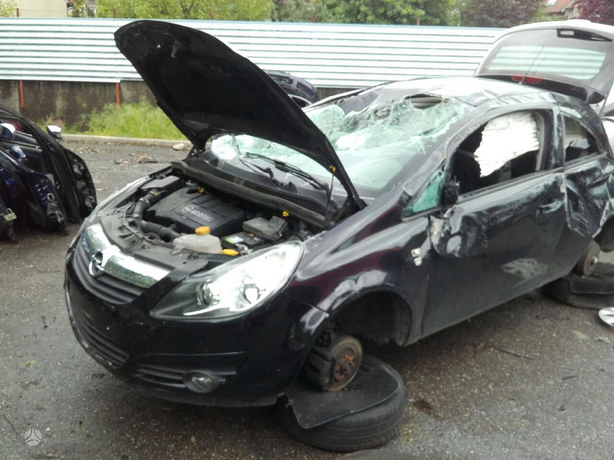Opel Corsa 37069885048