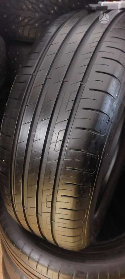 Goodyear 21 metu, летние 215/55 R17