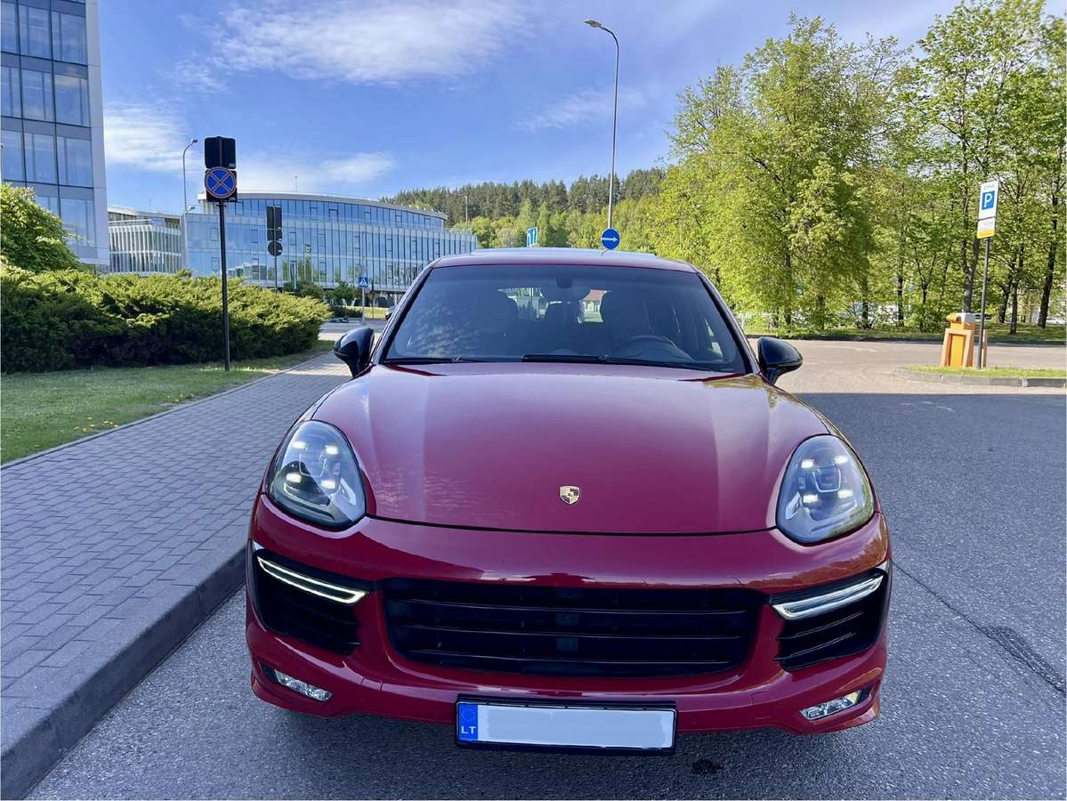 Porsche Cayenne - 11