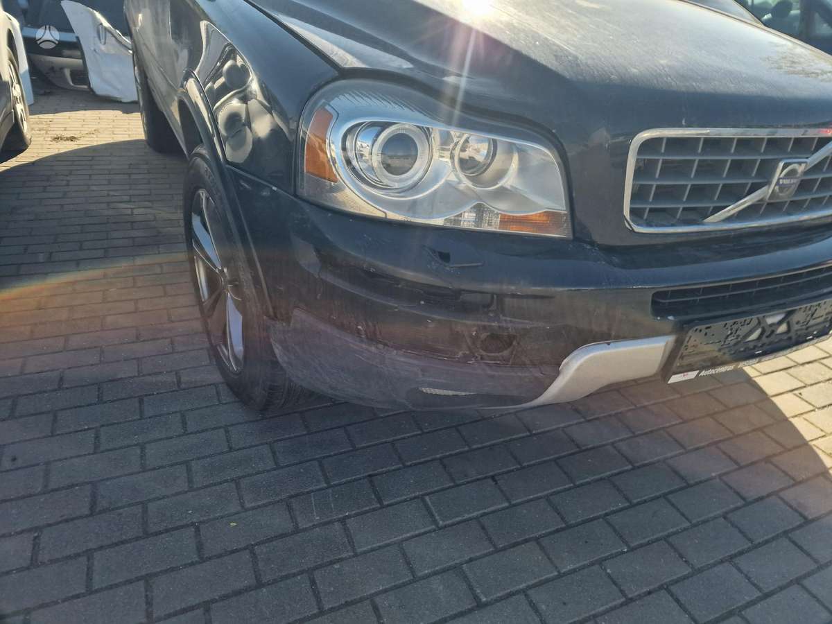 Volvo XC90 D5244t4
