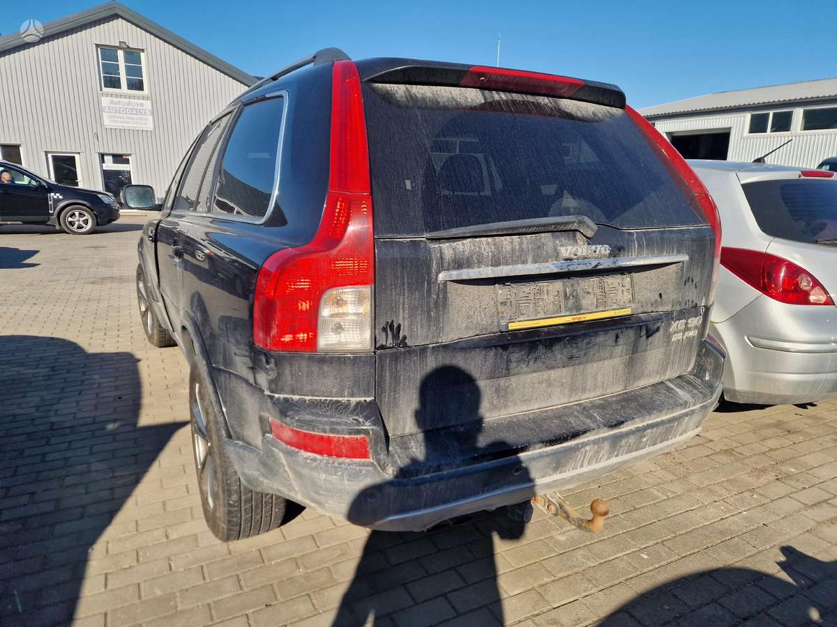 Volvo XC90 D5244t4