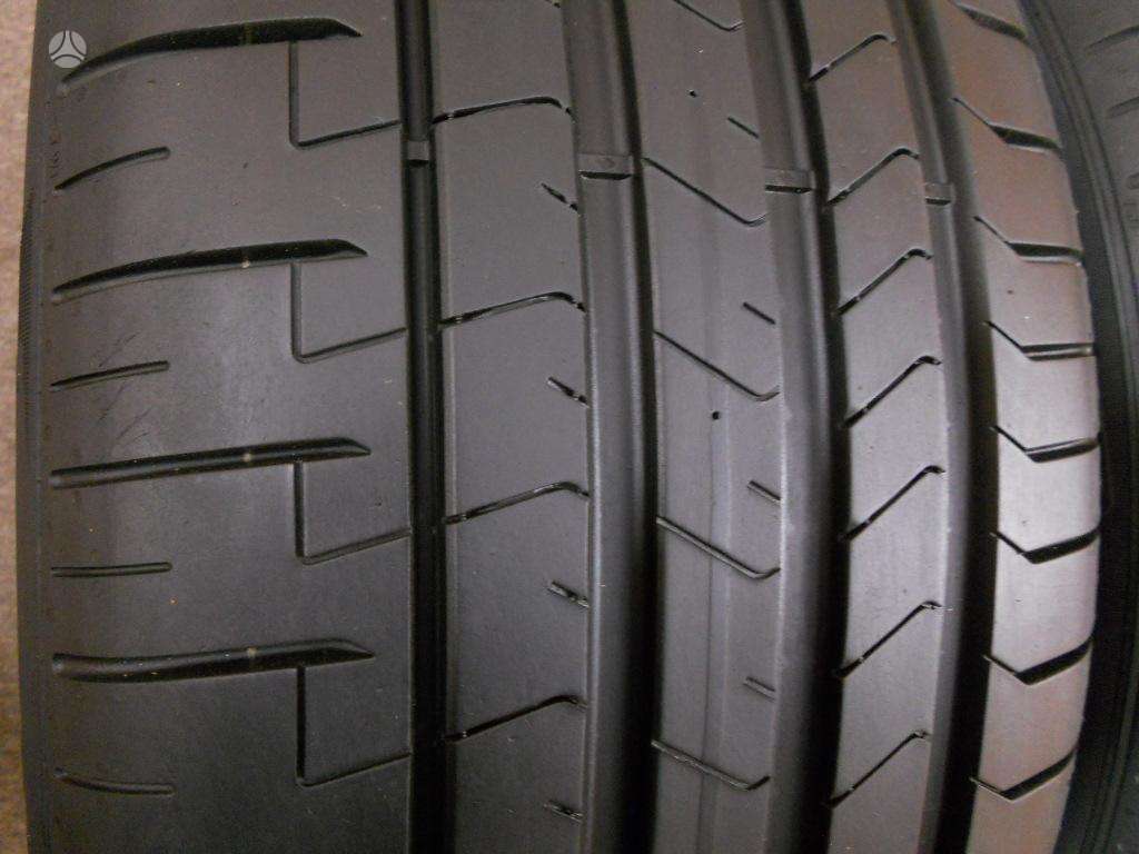 Pirelli 2023m 95% PZero SC, летние 235/40 R19