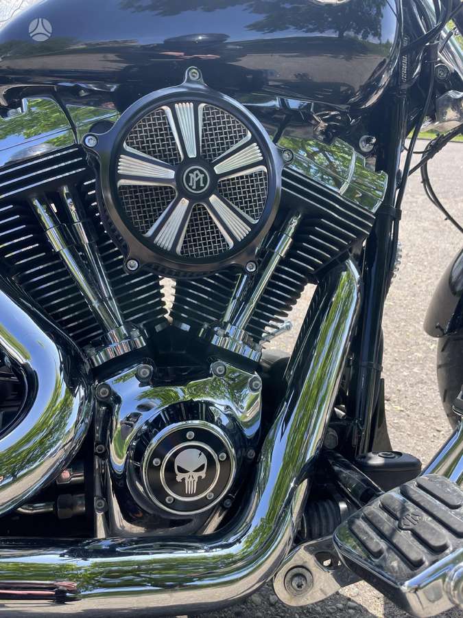 Harley-Davidson BREAKOUT 1700cc, choppers / cruisers / custom