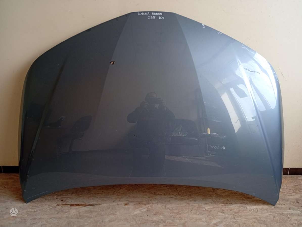 Toyota Corolla hood (front, rear), bumpers