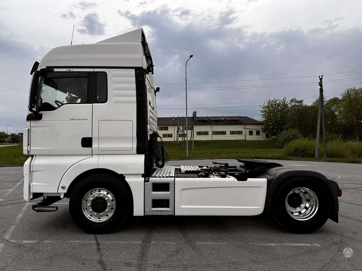 MAN TGX18-480BLS, single sleeper