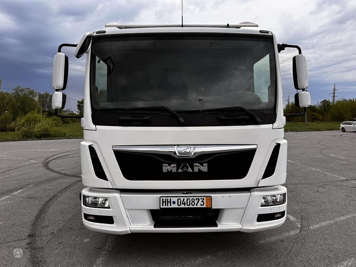 MAN TGL8-180BL, gyvulių pervežimo