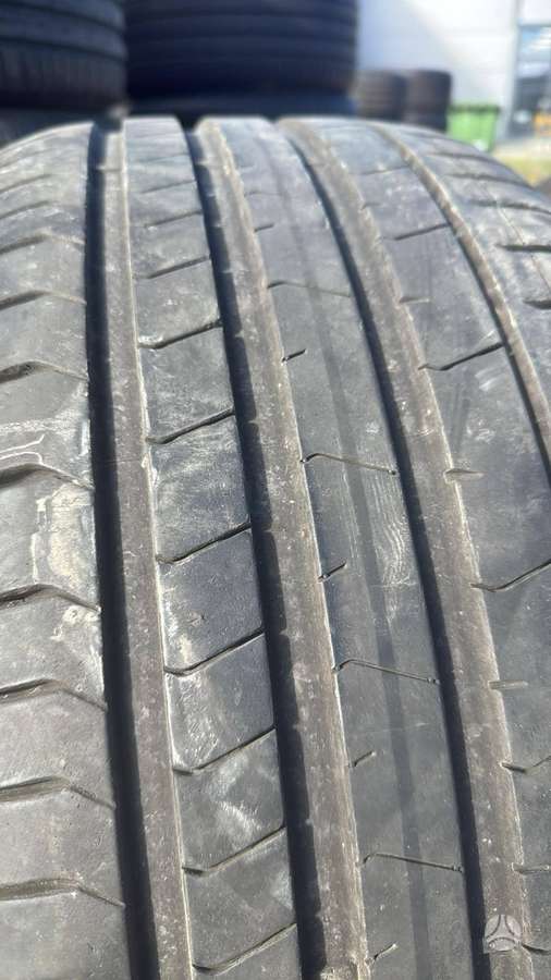 Pirelli P ZERO PZ4, vasarinės 255/35 R21