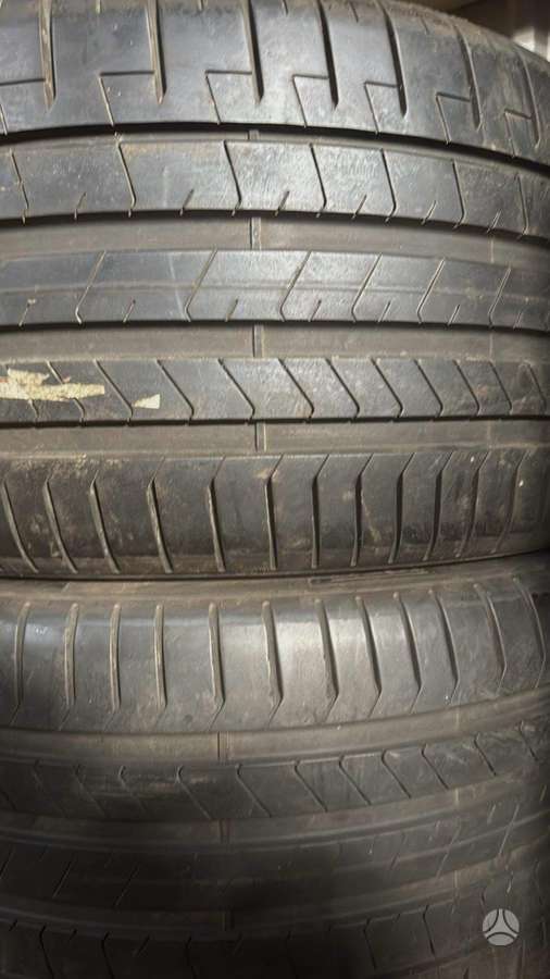 Pirelli P ZERO PZ4, vasarinės 255/35 R21