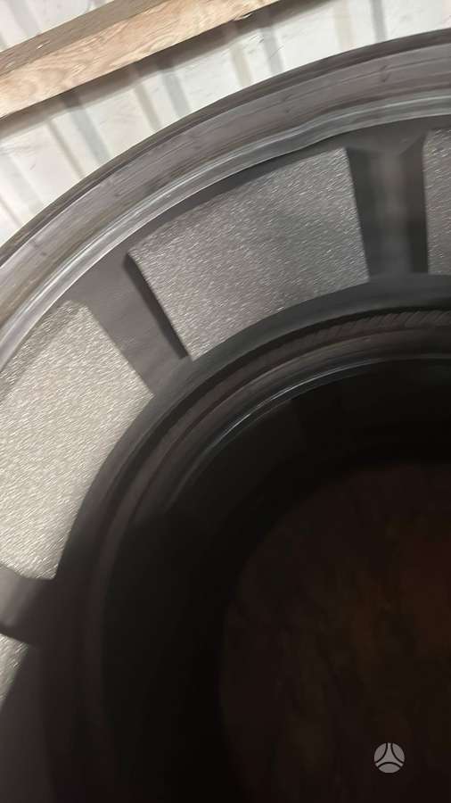 Pirelli P ZERO PZ4, summer 255/35 R21