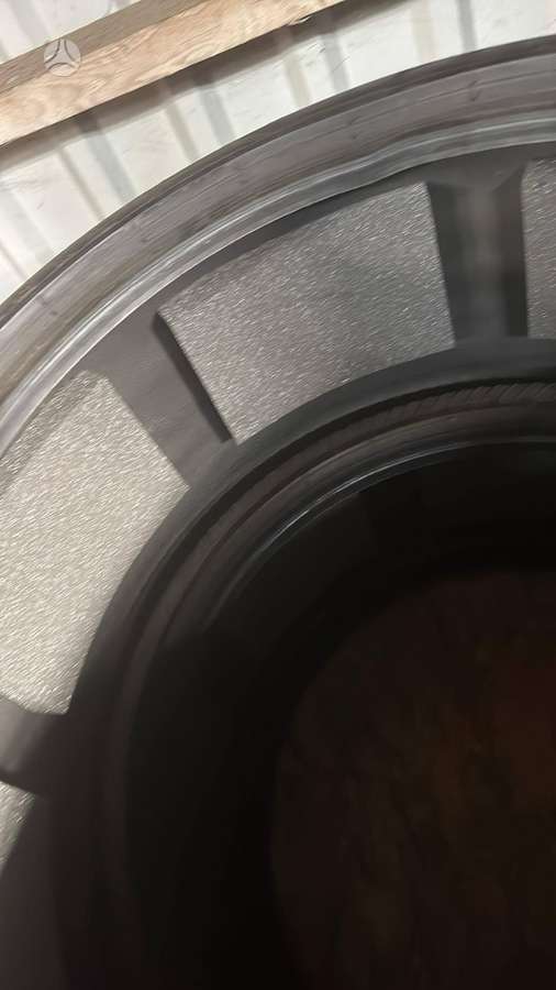 Pirelli P ZERO PZ4, vasarinės 255/35 R21