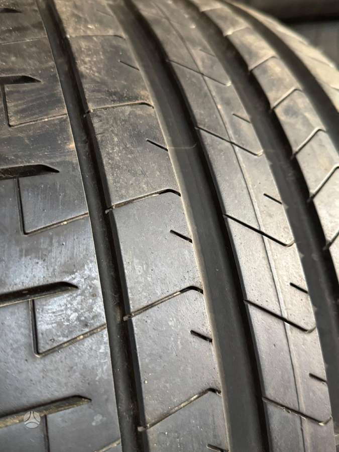 Pirelli P ZERO PZ4, vasarinės 255/35 R21