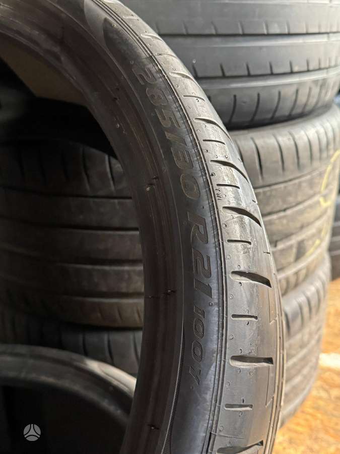 Pirelli P ZERO PZ4, summer 255/35 R21