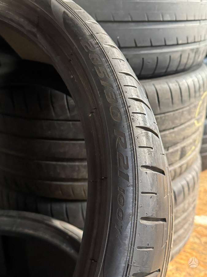 Pirelli P ZERO PZ4, vasarinės 255/35 R21