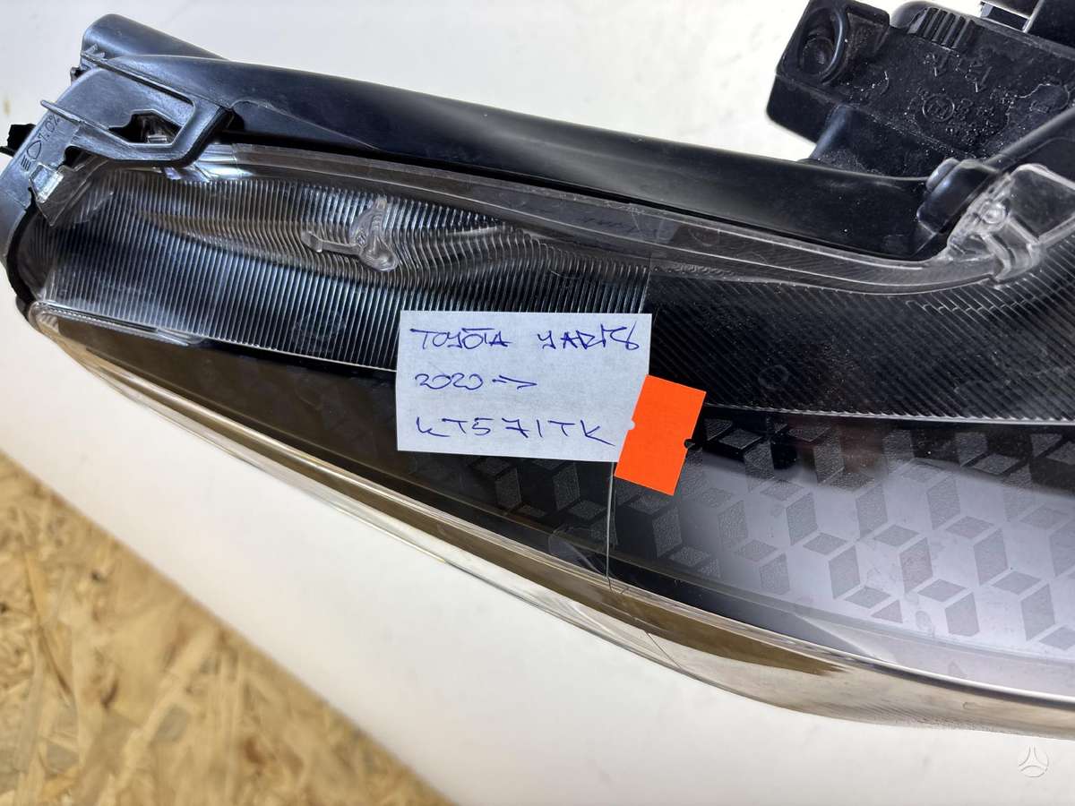 Toyota Yaris Cen25986
