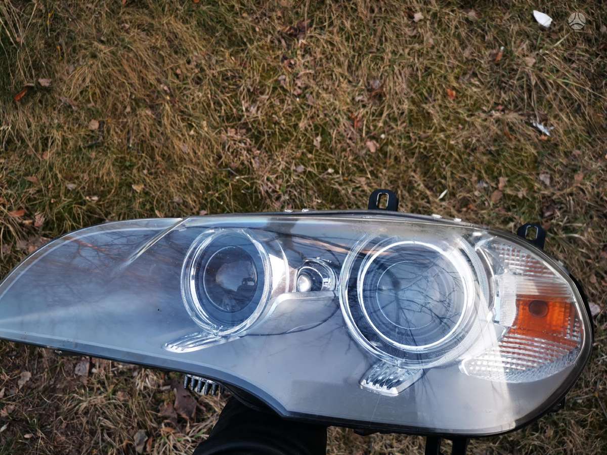 BMW X5 žibintai