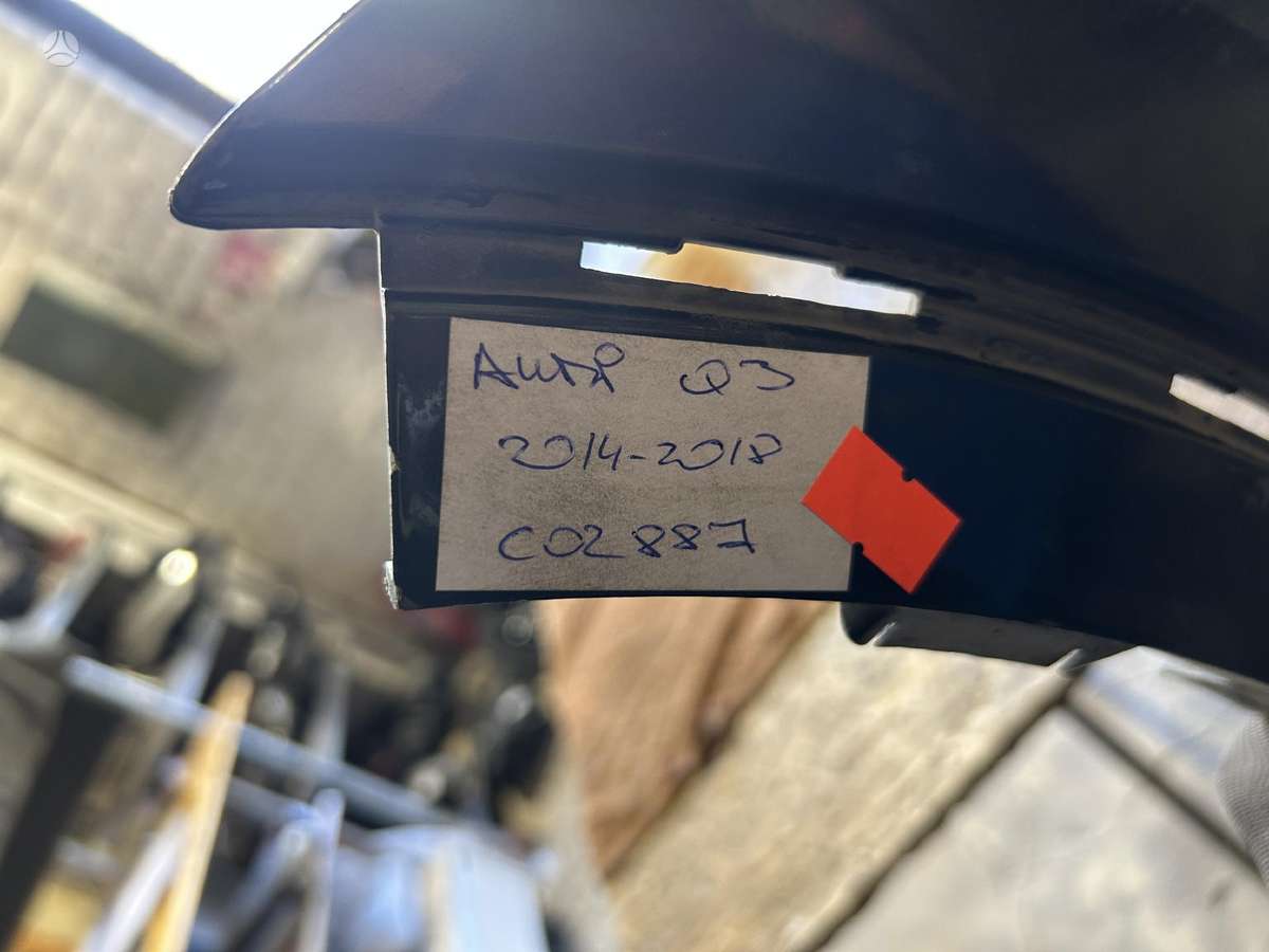 Audi Q3, 8U0807385C, Cen26002