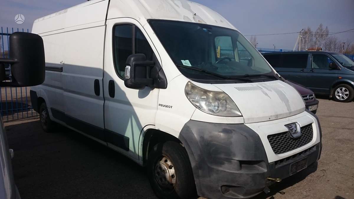 Peugeot Boxer, cargo vans