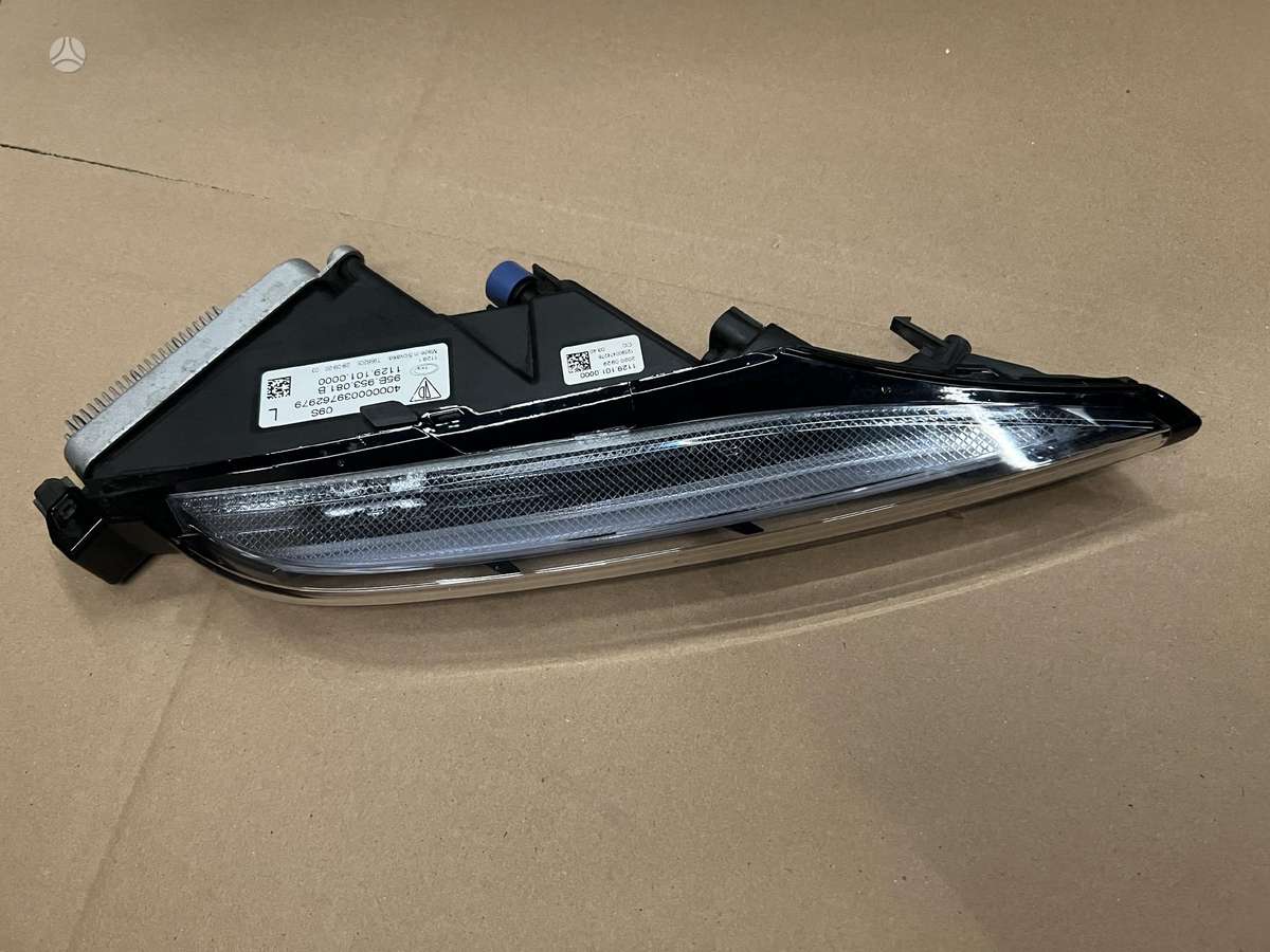 Porsche Macan bumpers, lights