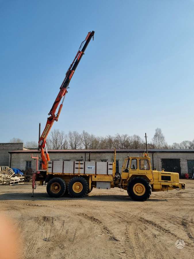 Volvo Dr860, kranai