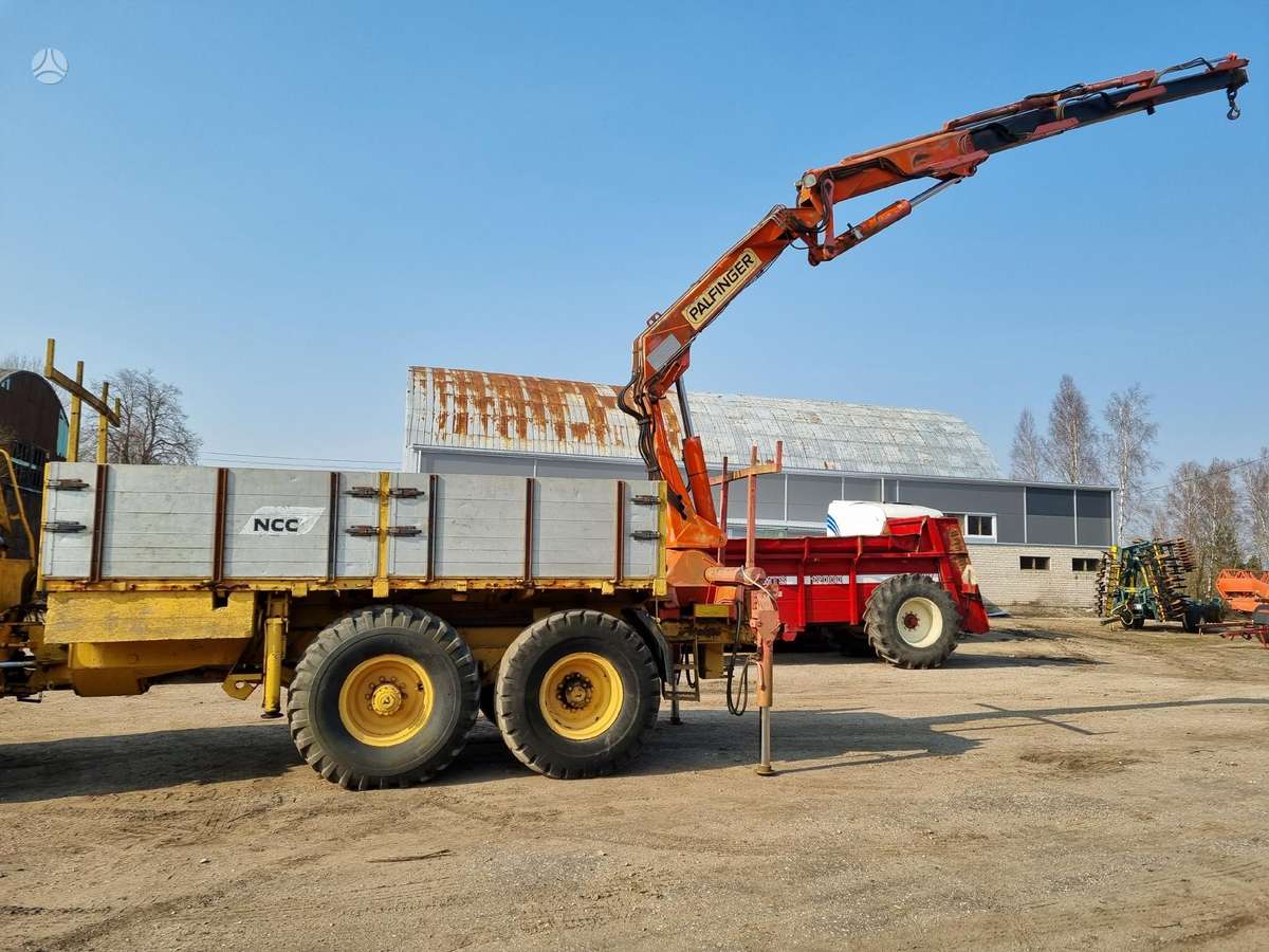 Volvo Dr860, kranai