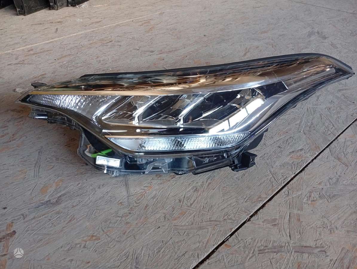 Toyota C-HR bumpers, lights