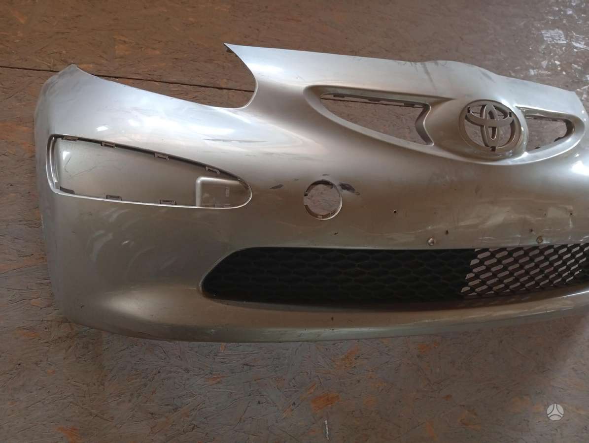 Toyota Aygo бамперы (буфера), двери, крылья
