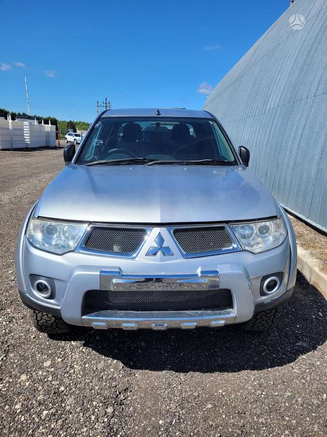 Mitsubishi L200