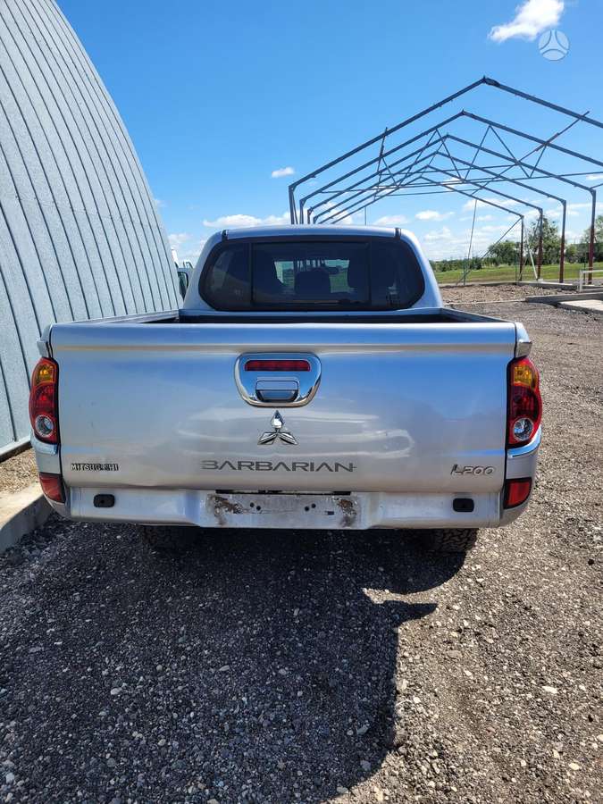 Mitsubishi L200