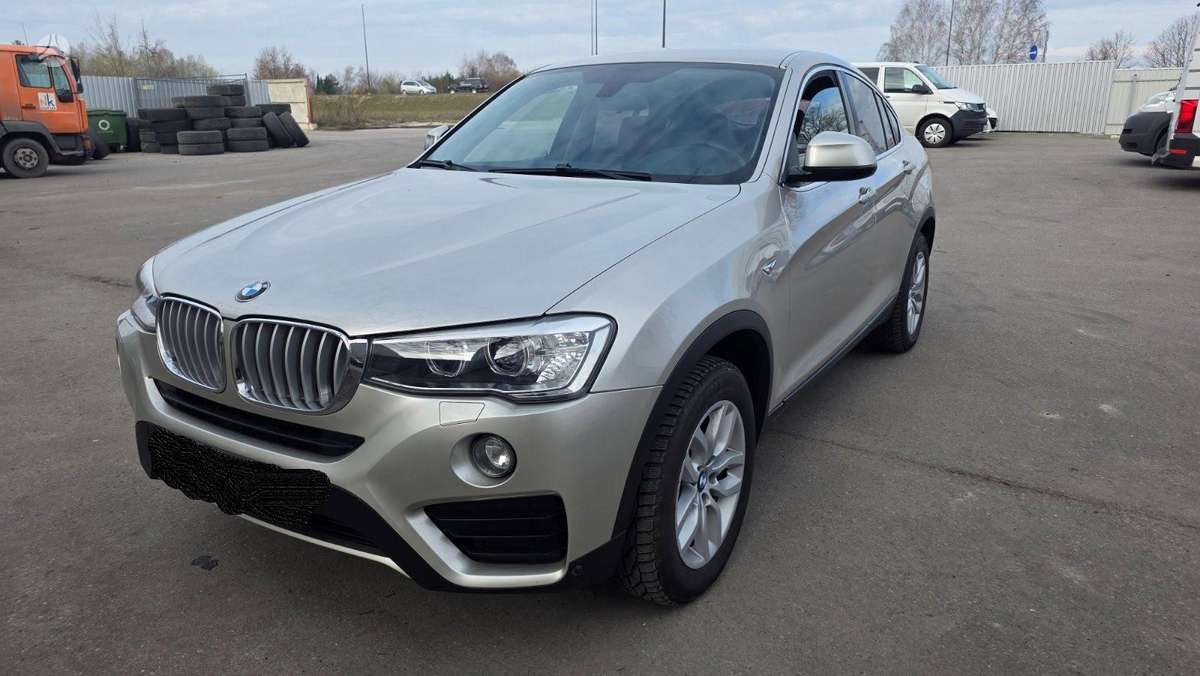 BMW X4, off-road / crossover