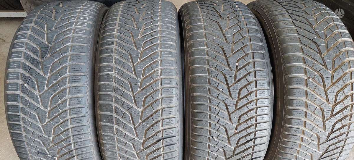 Yokohama, žieminės 245/45 R19