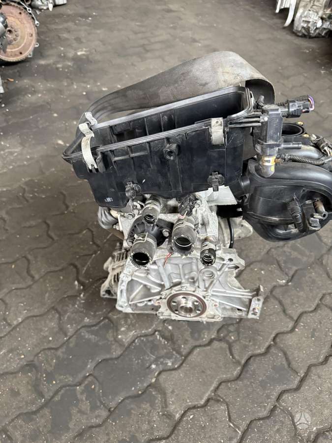 Peugeot 107, 1KR, engine