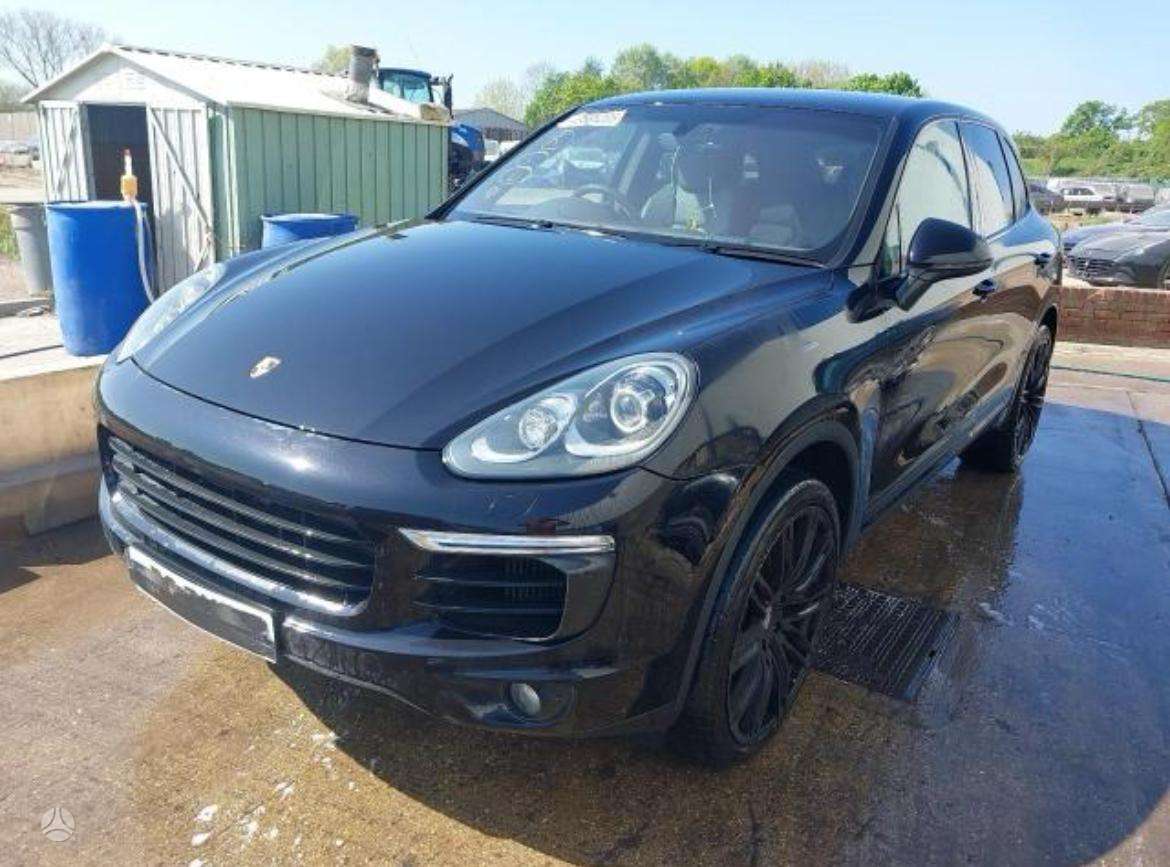 Porsche Cayenne по частям
