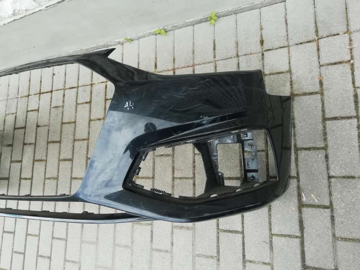 Audi A4 8wo juodas 20m baltas 18m