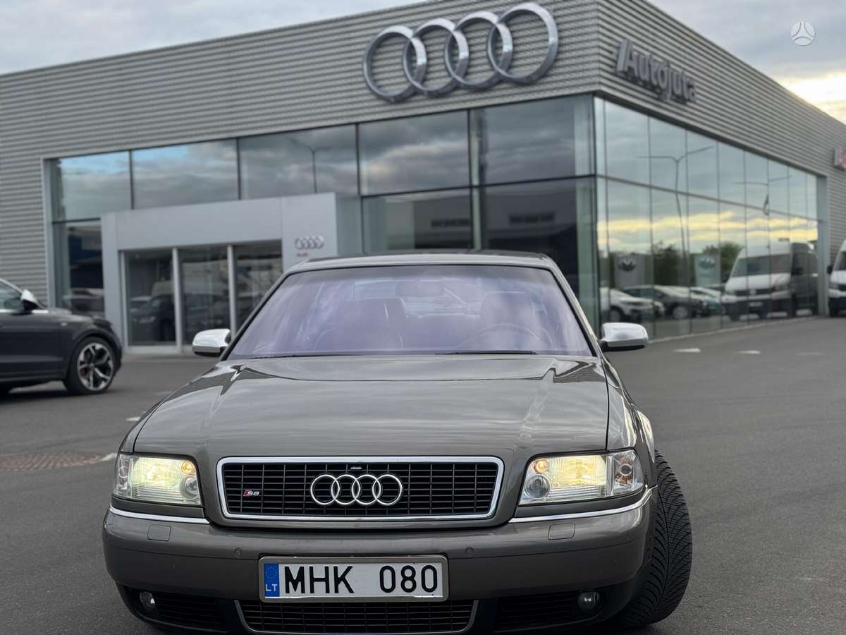 Audi S8, 4.2 l., sedanas
