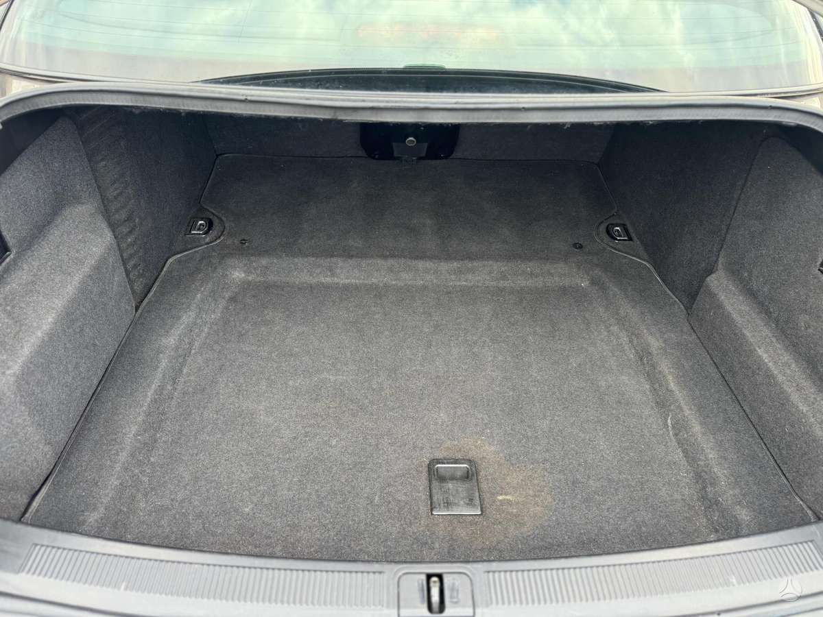 Audi S8, 4.2 l., saloon / sedan