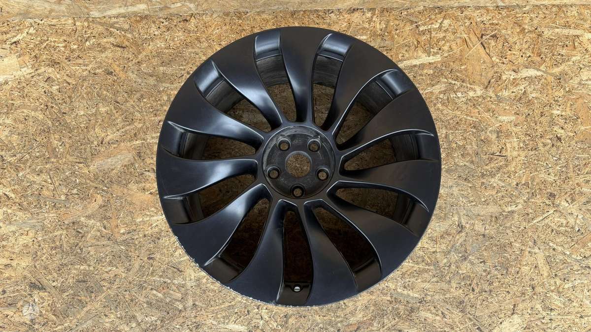 Tesla Model Y, 118822700C, Cen25918
