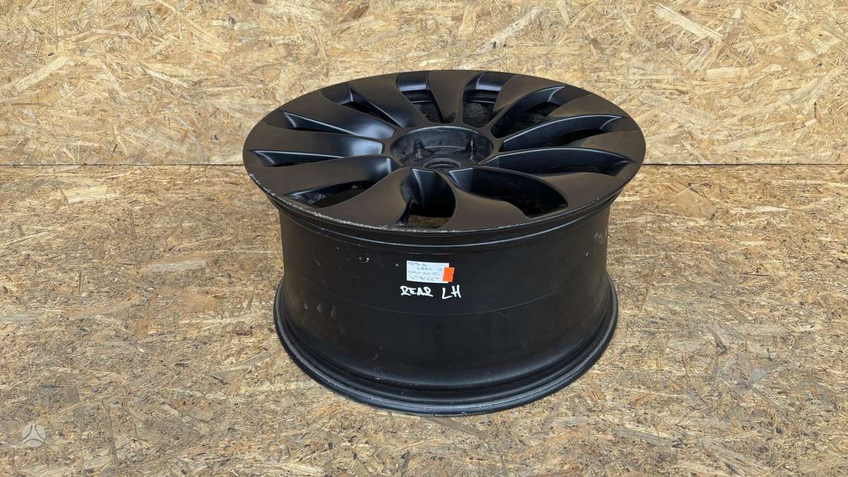 Tesla Model Y, 118822700C, Cen25918