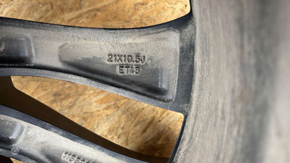Tesla Model Y, 118822700C, Cen25918