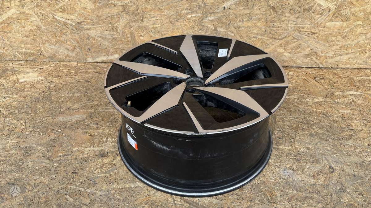 Volkswagen ID.4, 11A601025, Cen25930