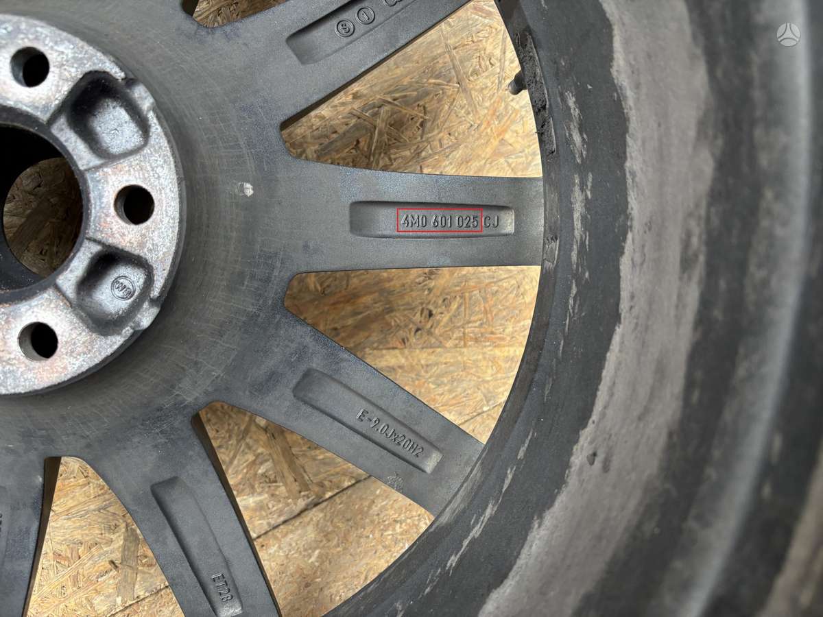 Audi Q7, 4M0601025, Cen26137